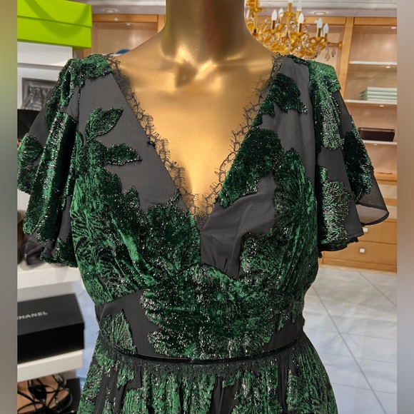 Marchesa Notte Gown NWT. - Picture 3 of 10